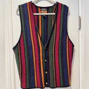 Vintage multicolor high sierra vest. Men’s size large.